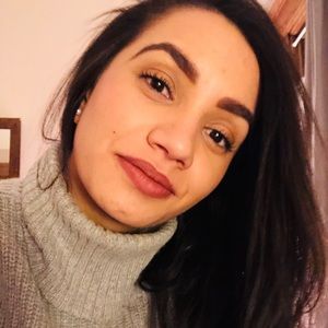 Meet your Posher, Ana